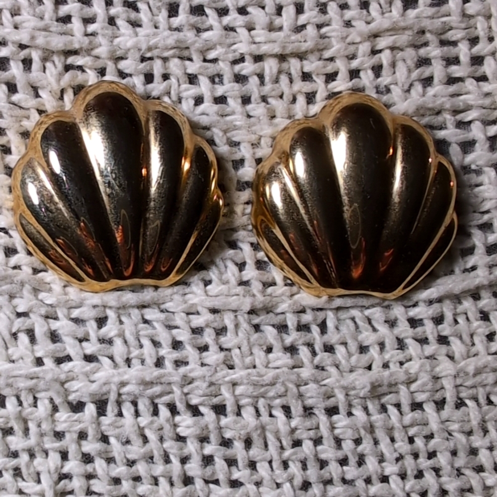 Vintage Nancy Katz gold colored jewelry shoe clips